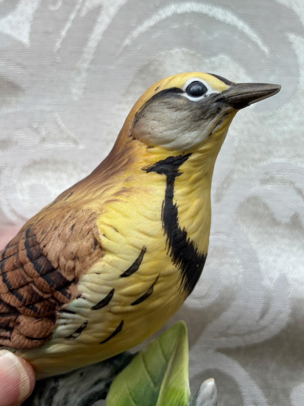 Vintage Andrea by Sadek Meadowlark Porcelain Figurine (Flawed—See Description) - Picture 7 of 10